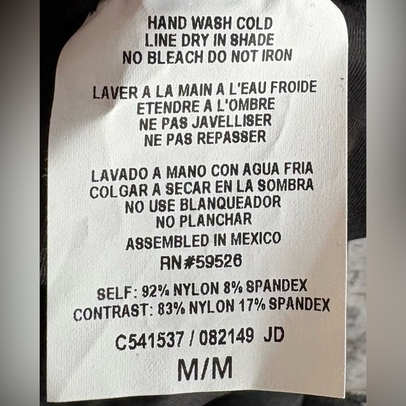 NEW w/TAGS BECCA Rebecca
Virtue Fine Line Tessa Crossover High Neck One-Piece - Picture 4 of 8